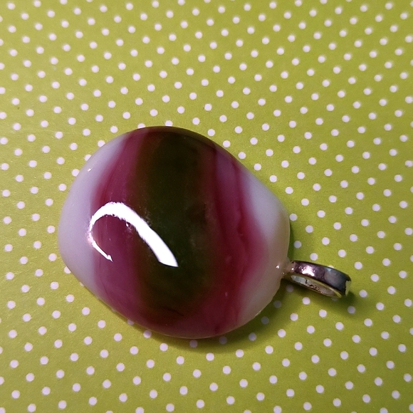 Unique - Picture 1 of 4